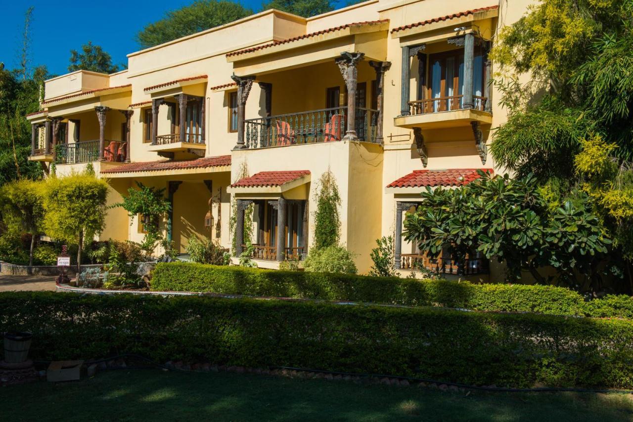 The Royal Retreat Resort & Spa Udaipur Exterior foto